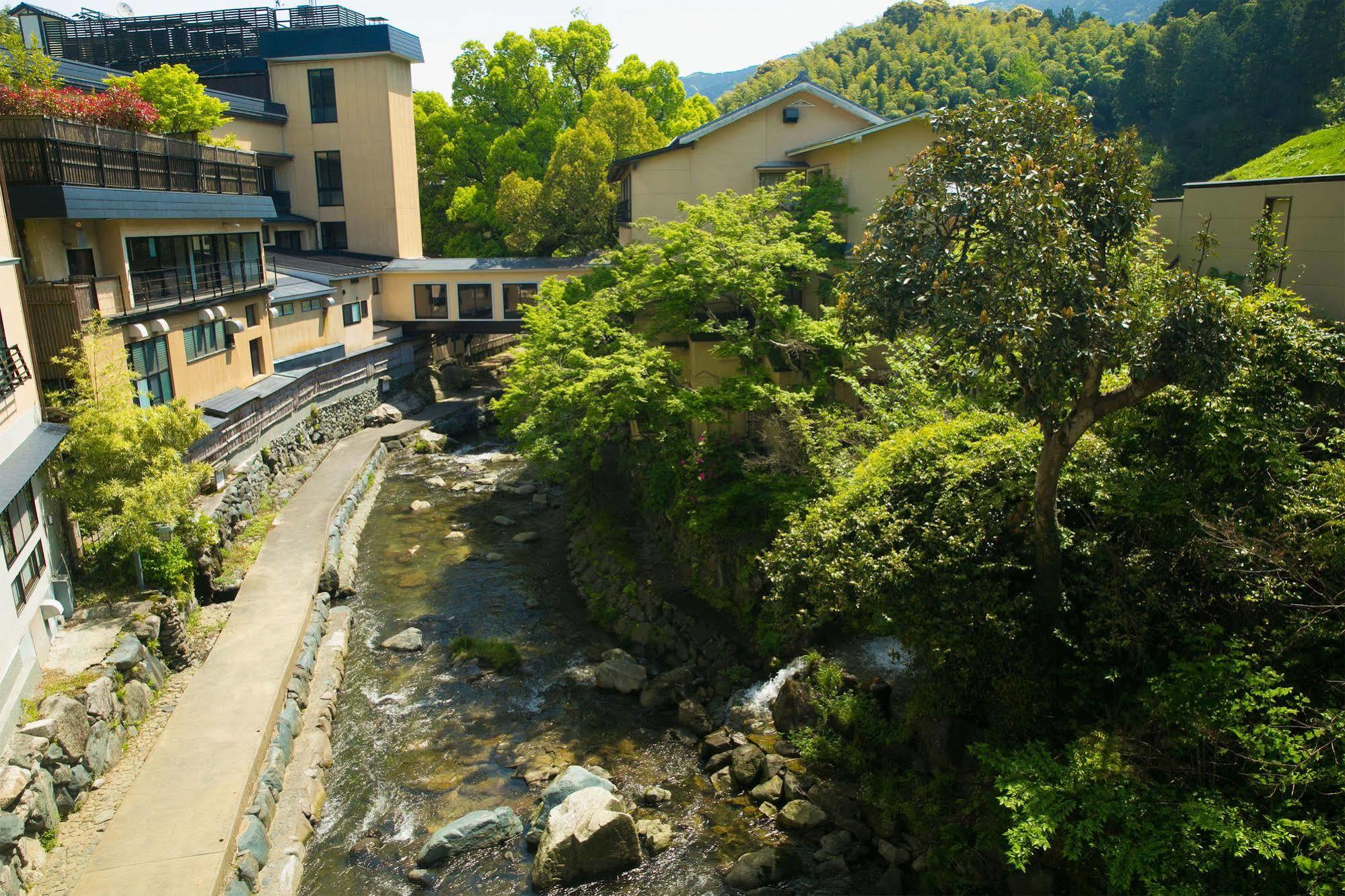 Hotel Nansuikaku à Miyawaka Extérieur photo