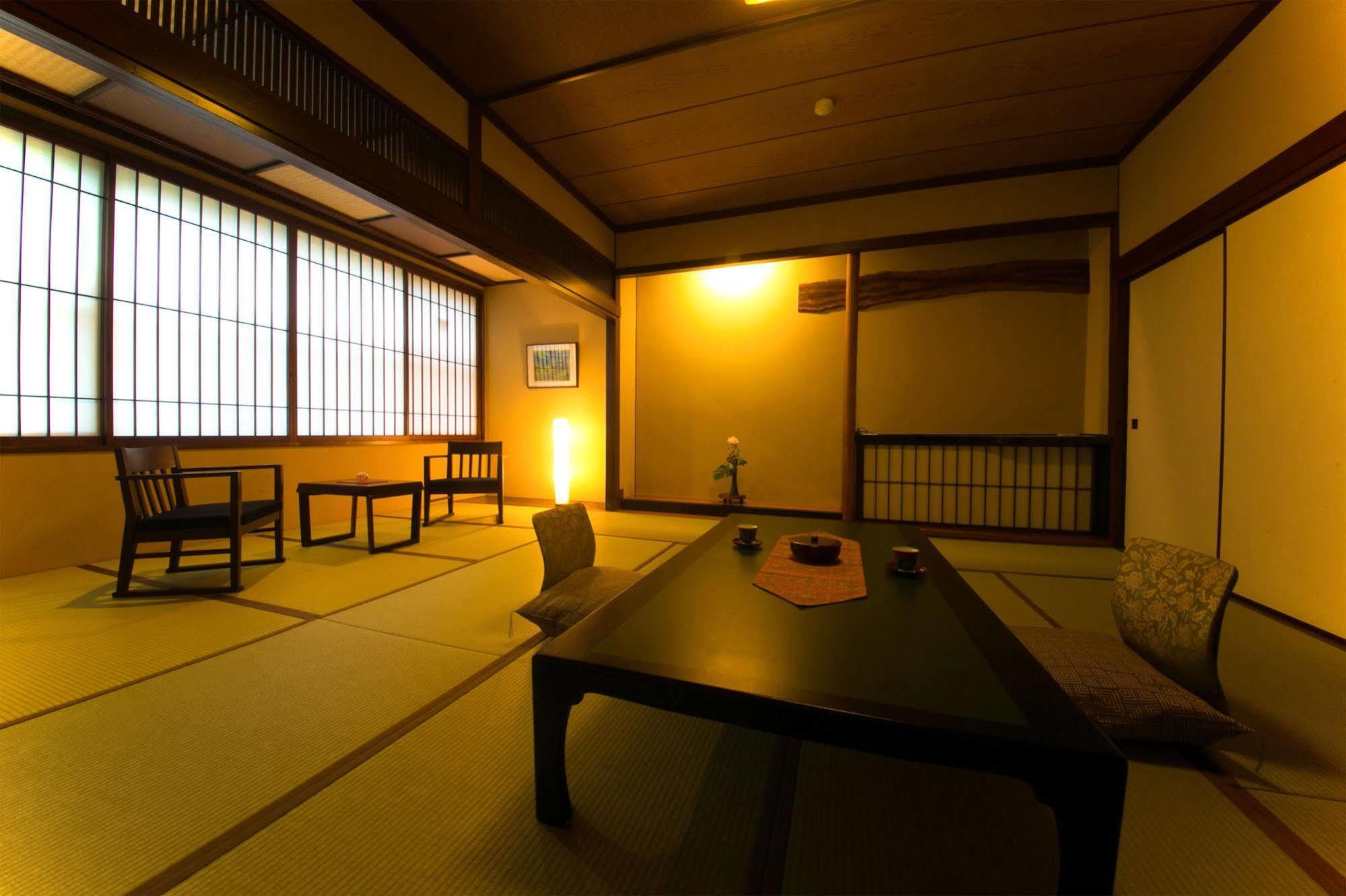Hotel Nansuikaku à Miyawaka Extérieur photo
