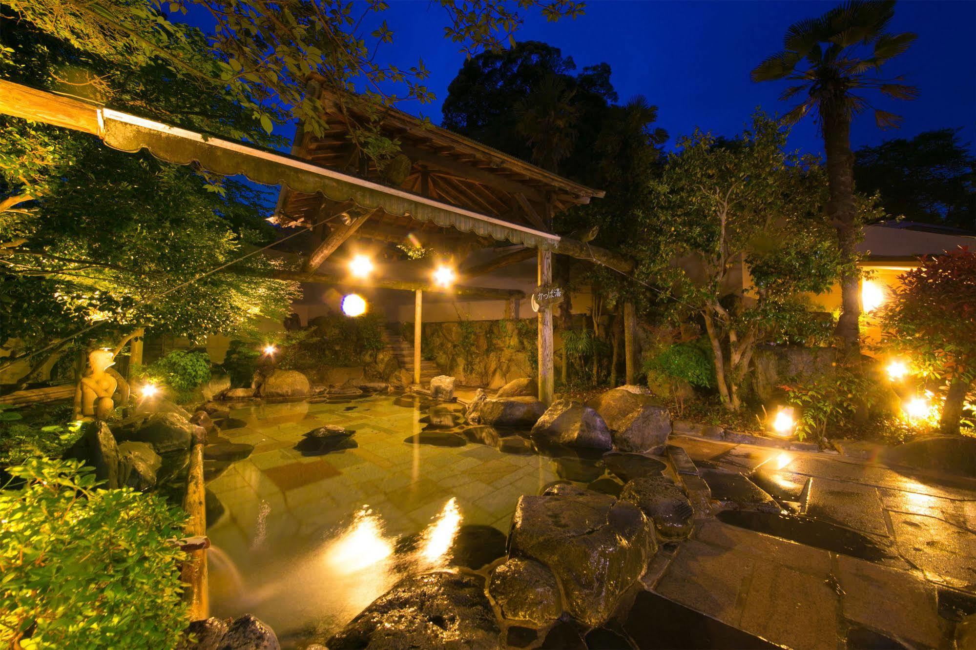 Hotel Nansuikaku à Miyawaka Extérieur photo